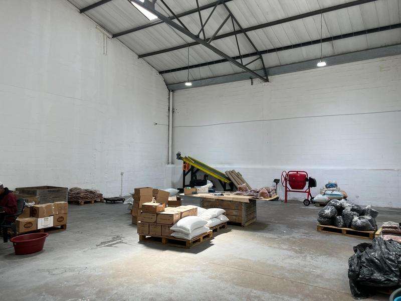 To Let Commercial Property for Rent in Killarney Gardens Western Cape